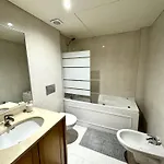 Expo House * ליסבון