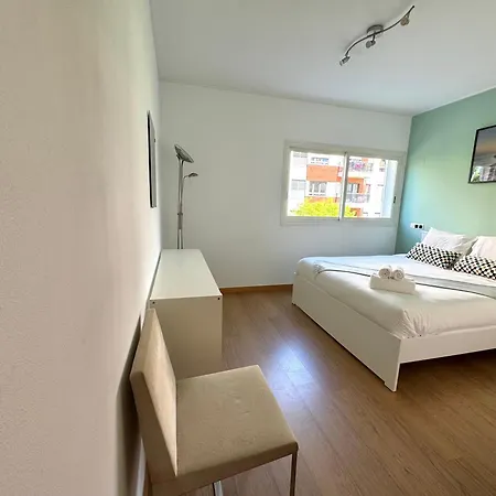 Expo House ホームステイ *