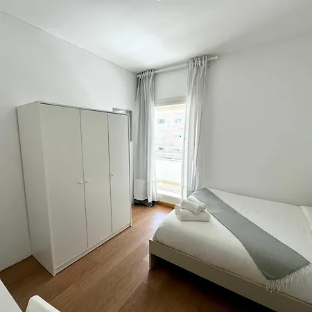 Expo House ホームステイ